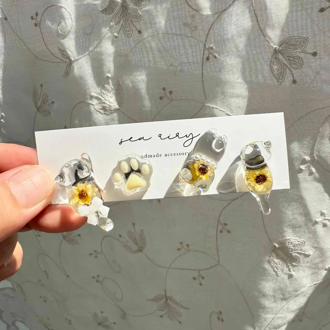 sea_riryさんのレジン作品 | ＼5本購入で1本無料／安心の国産 レジン液 MANTEN レ...