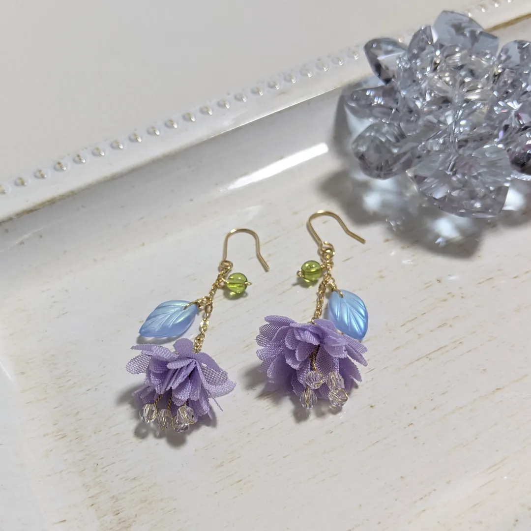 Bellさんのパーツ
アクセサリー作品 | チェコプレスビーズ　リーフ