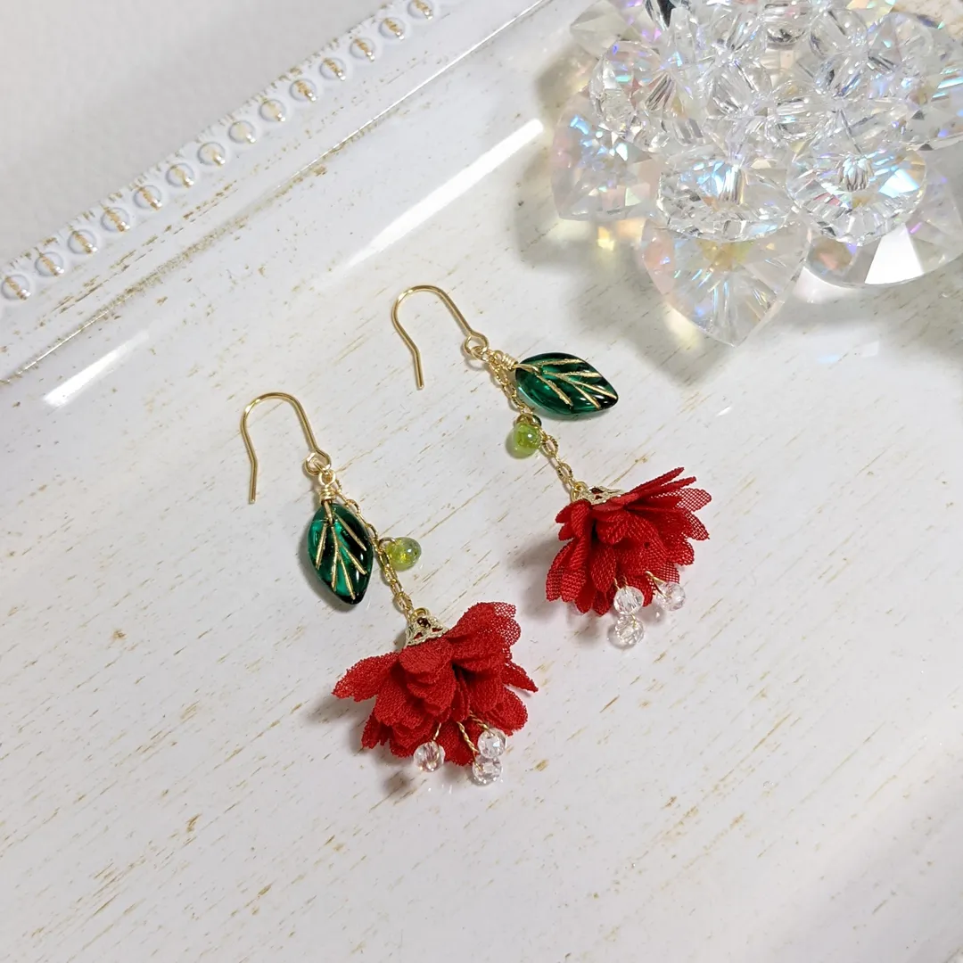 Bellさんのパーツ
アクセサリー作品 | チェコプレスビーズ　リーフ