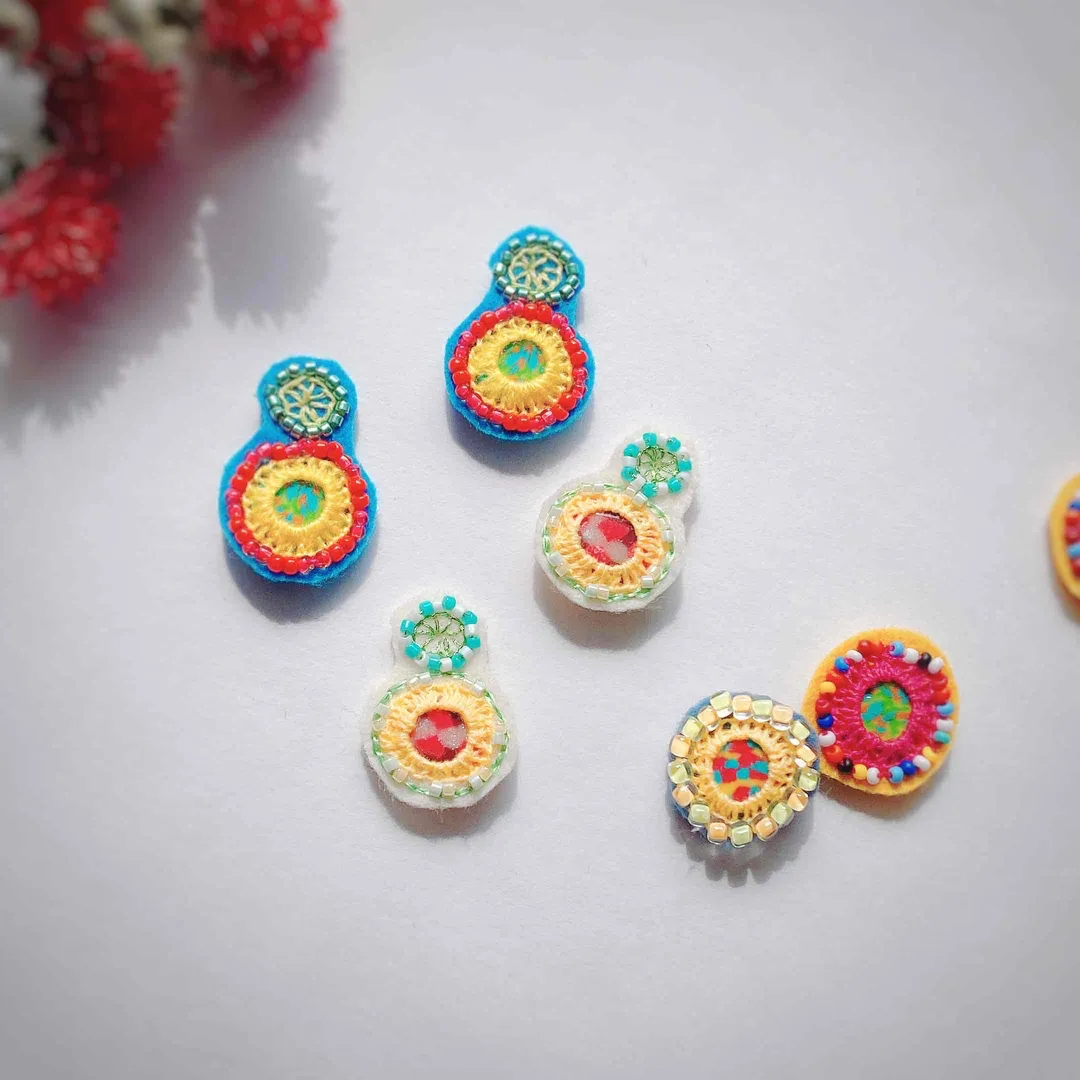 aminboさんの刺しゅう作品 | オーブン粘土 FIMO  フィモ