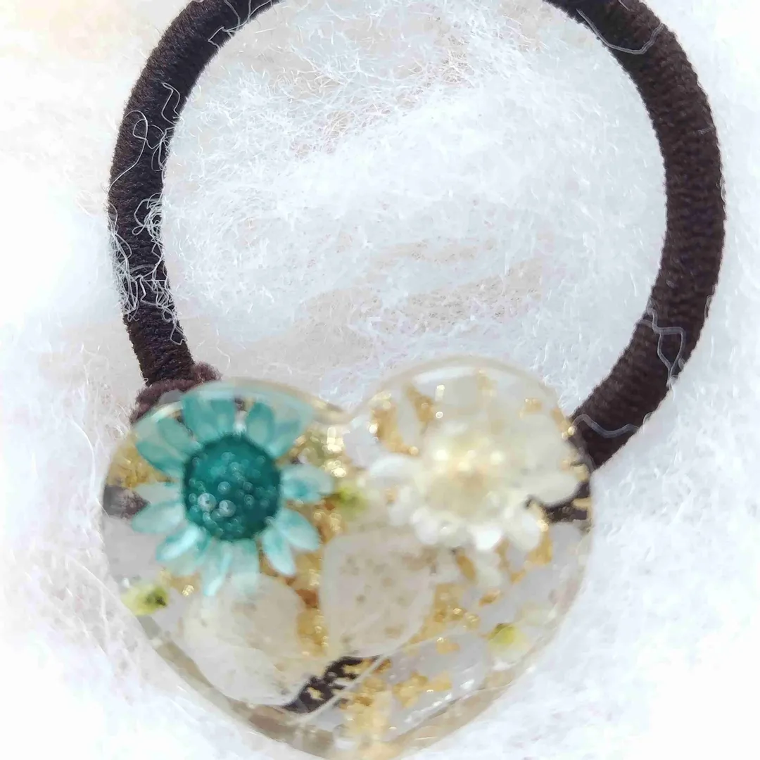 ✾Himawari✾さんのレジン作品 | ドライフラワー 上質 押し花 こでまり 120枚 ネイル パ...