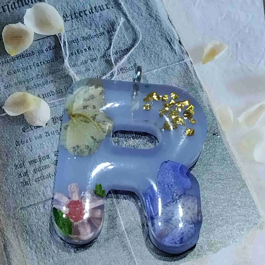 ✾Himawari✾さんのレジン作品 | ドライフラワー 上質 押し花 こでまり 120枚 ネイル パ...