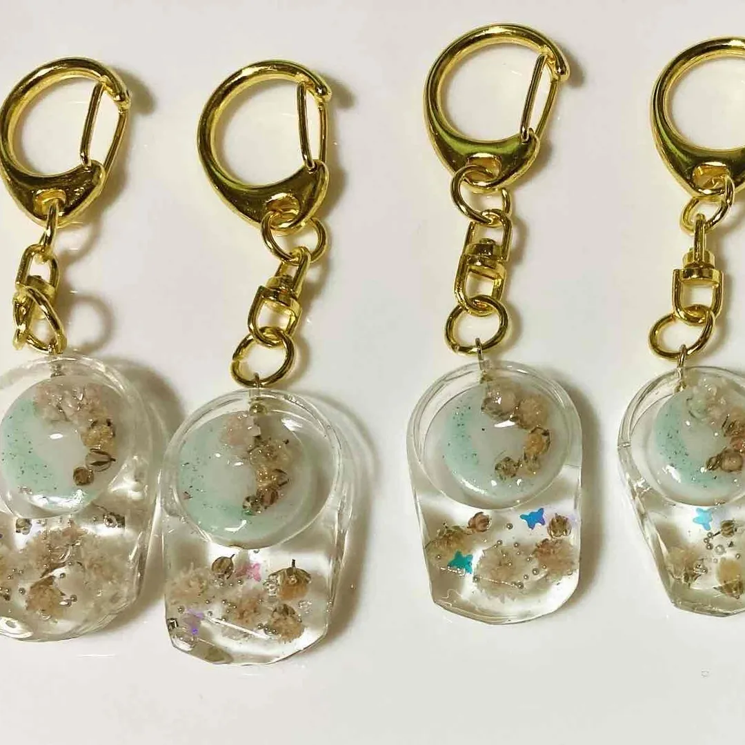 mako-craftさんのレジン作品 | 【定期便】作家のためのレジン 200g
