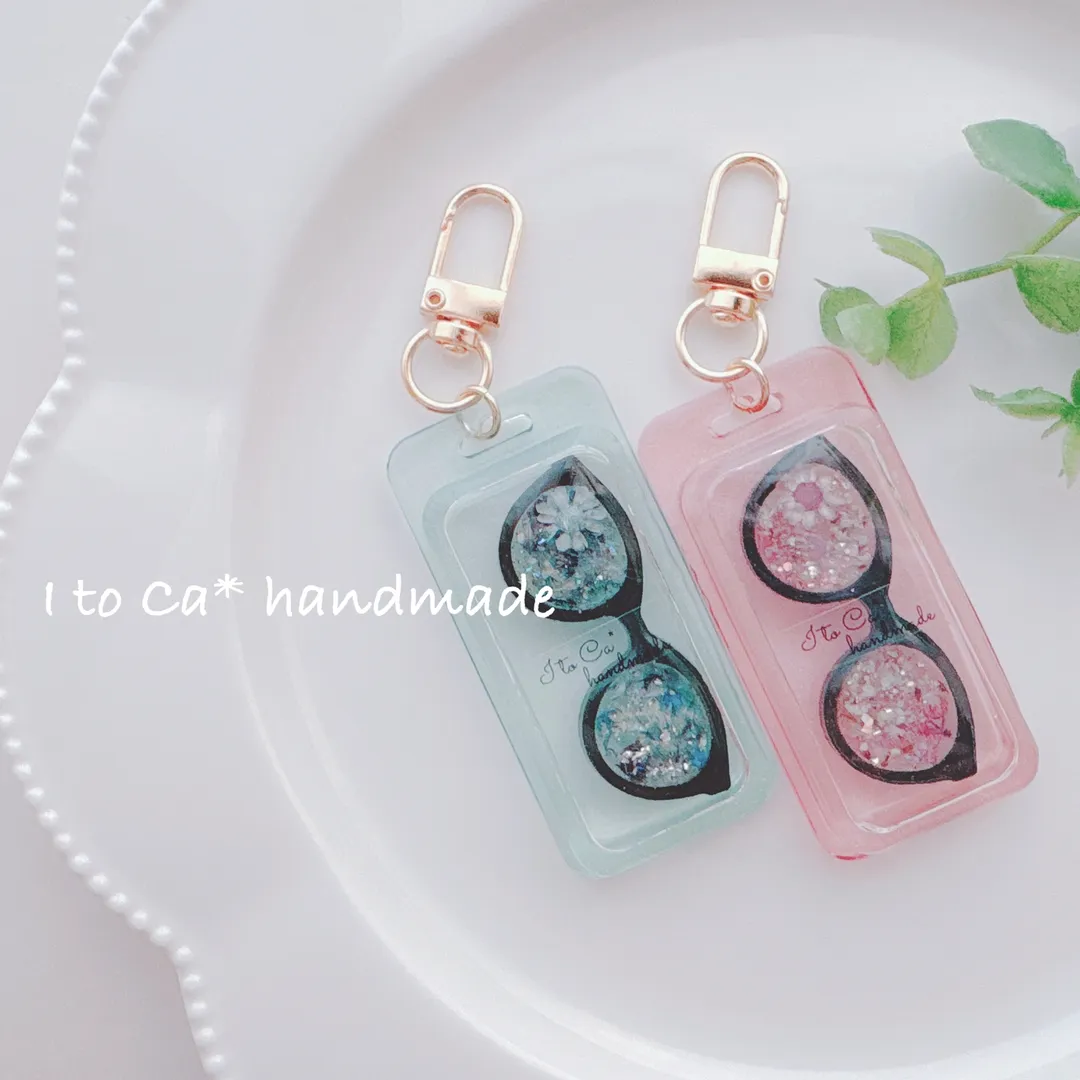 I to Ca＊さんのレジン作品 | 【新商品】UV-LED 星の雫コーティングレジン グロス マ...