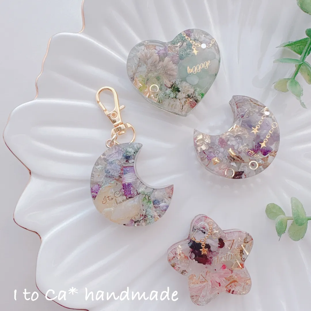 I to Ca＊さんのレジン作品 | 【新商品】UV-LED 星の雫コーティングレジン グロス マ...