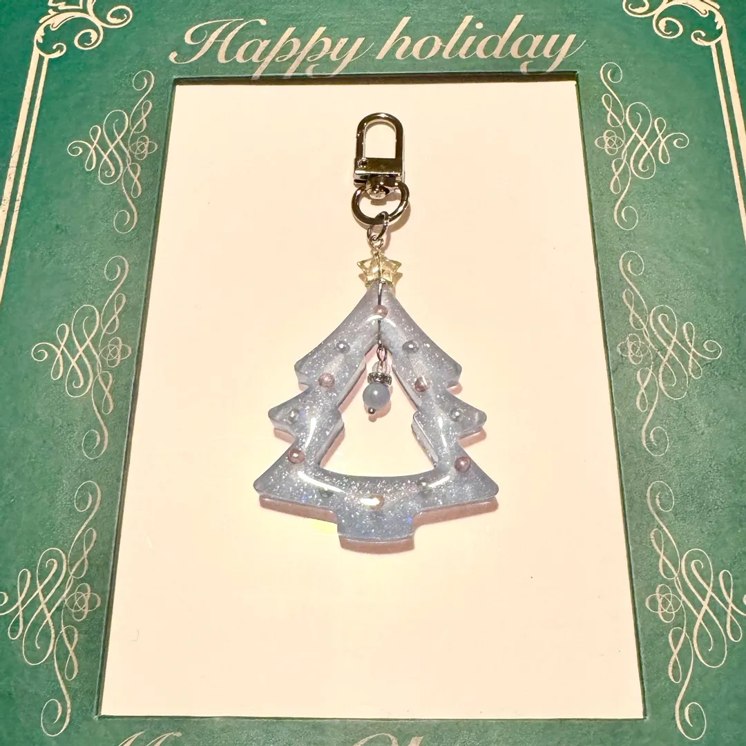 mio.skmtさんのレジン作品 | シリコーンモールド〈クリスマス、ツリー〉