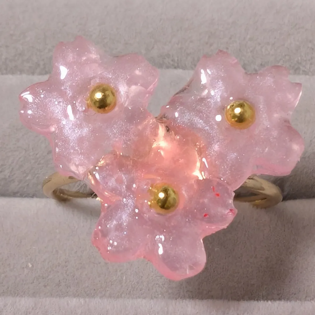 みっちゃんさんのレジン作品 | 【定期便】作家のためのレジン 200g