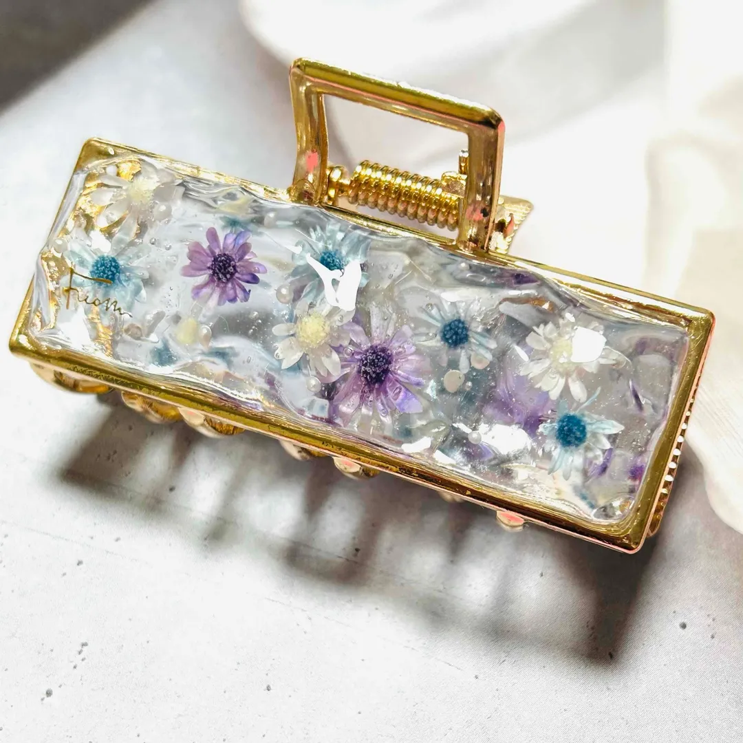 Ruuさんのレジン作品 | ★【ヘアーアクセサリー】2個 バンスクリップ 金具 スクエア...