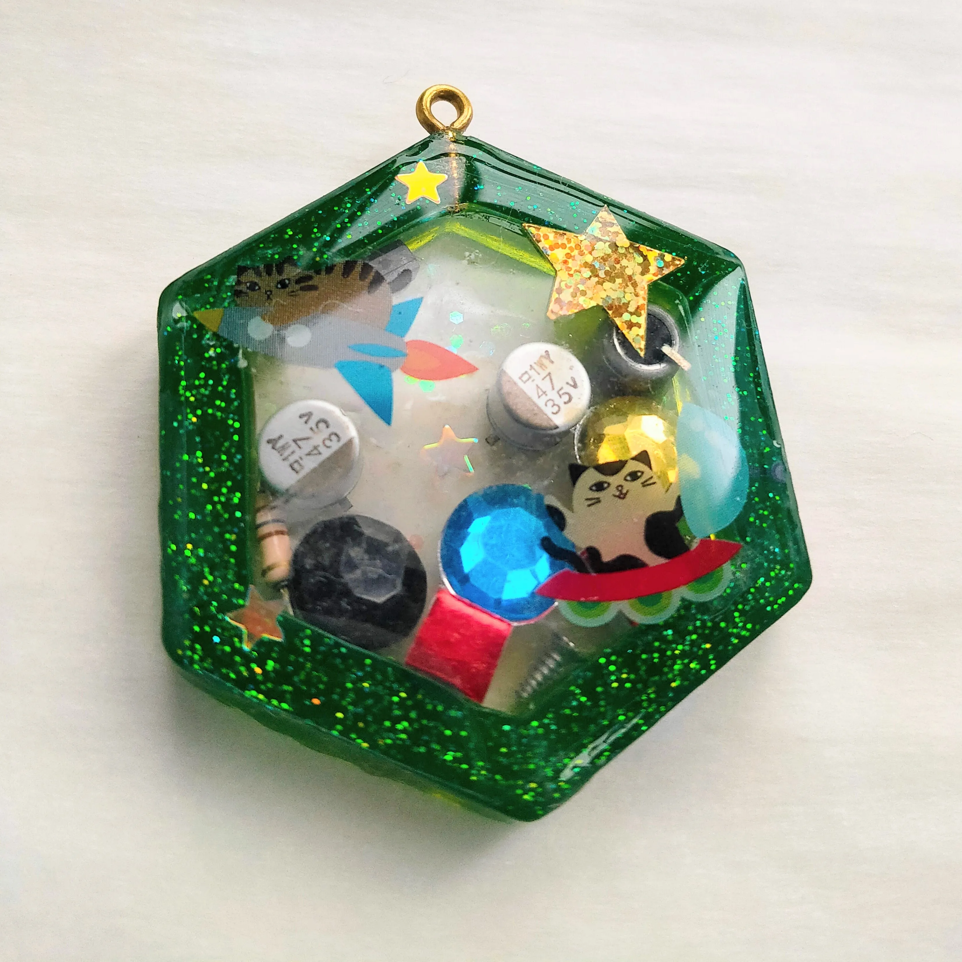 sugiz2024さんのレジン作品 | 作家のためのレジン 200g