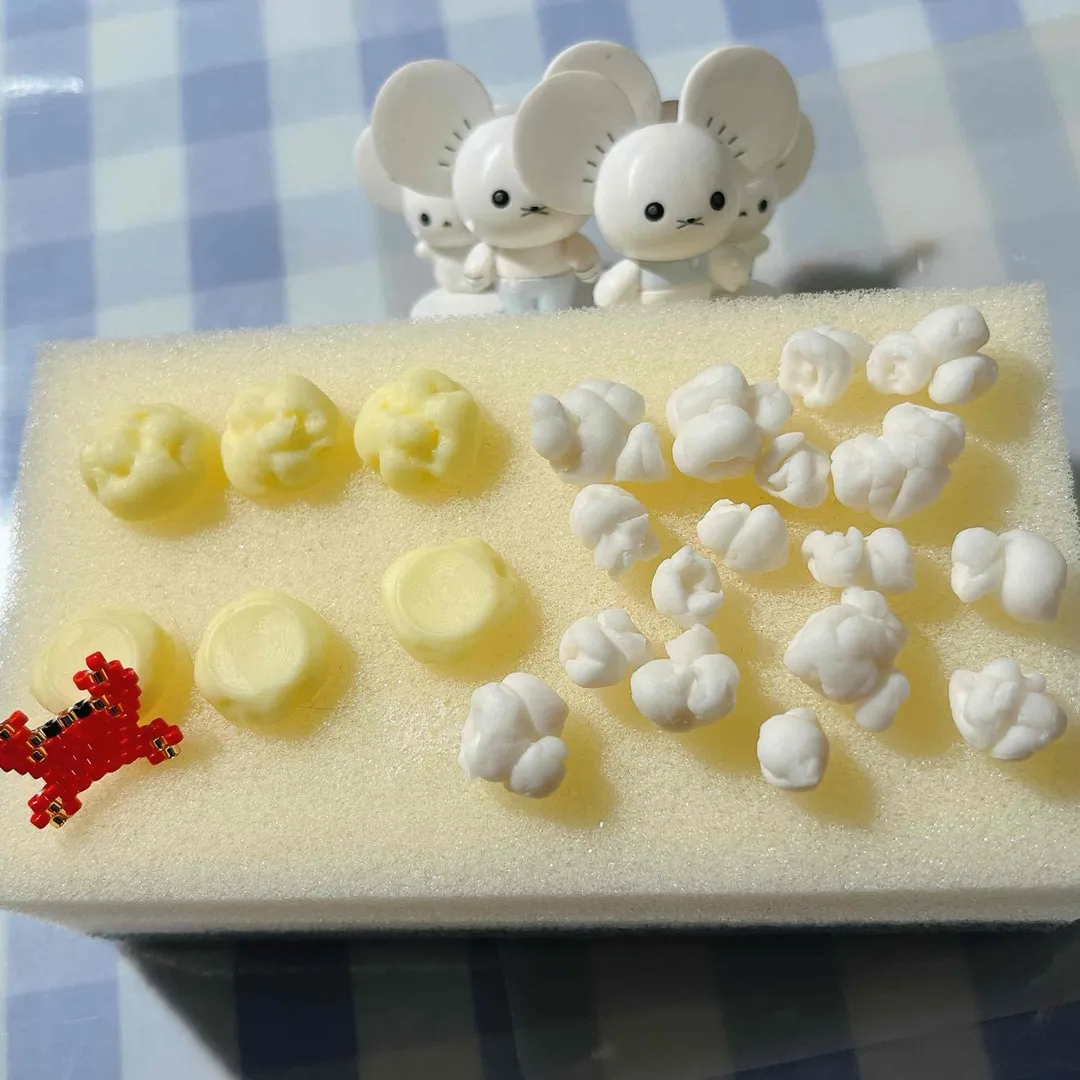 まなさんの粘土作品 | 手芸用樹脂粘土(イエロー)