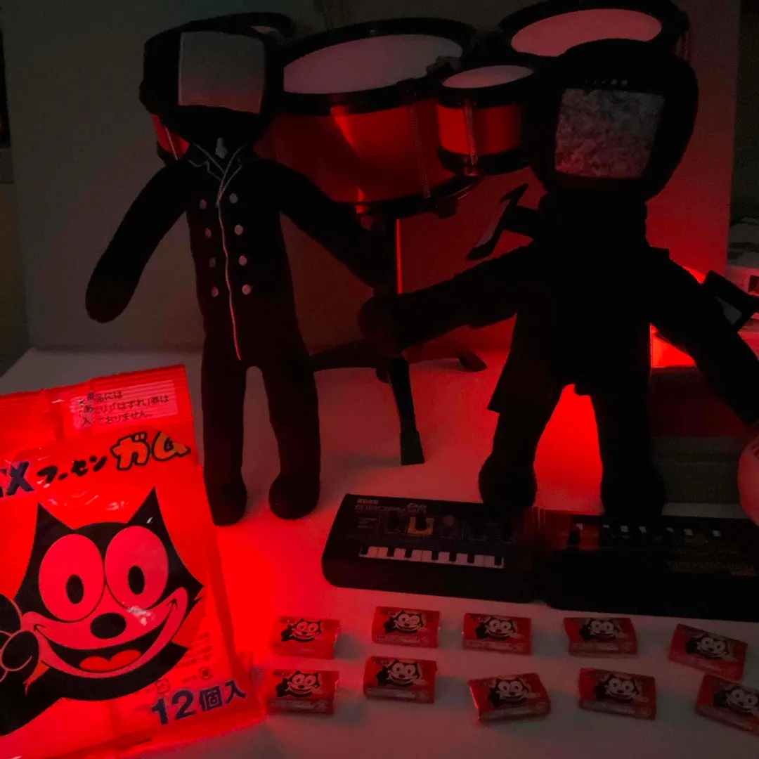 最近……こんな夢を見ます……🥹ネンドマン。さんの粘土作品 | かわいいおもちゃ