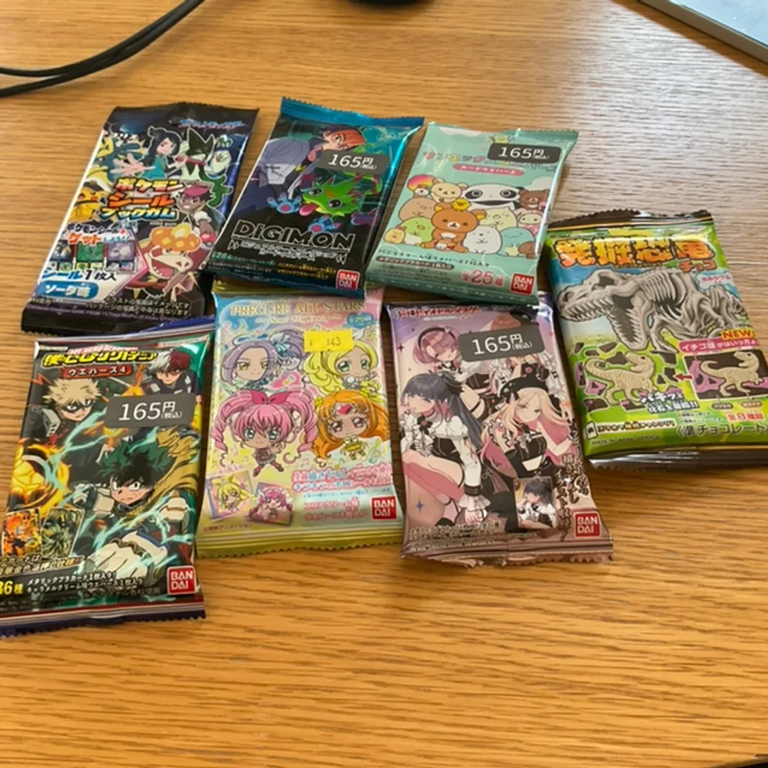 口が空飛ぶ🪽靴👞みたいなおじさんさんの粘土作品 | キャラクター商売品