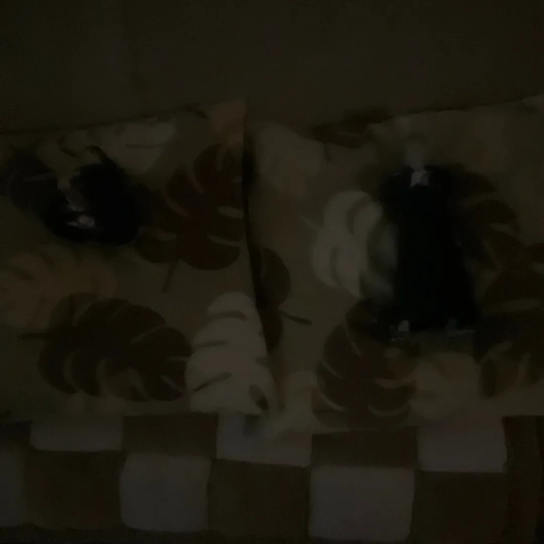 ガッチリ⚡️🚧ネンドマン！さんの粘土作品 | 2本で100円シリーズ。