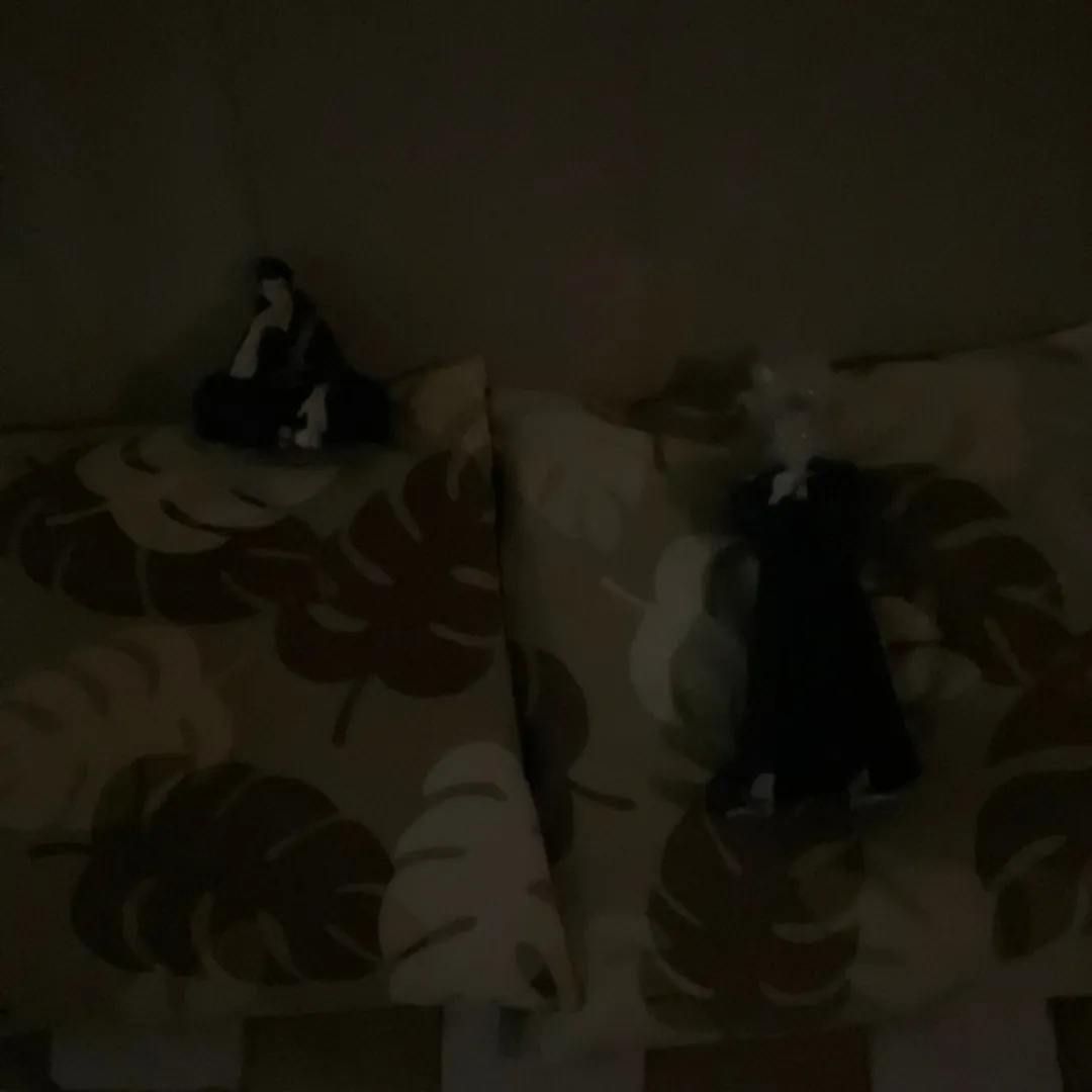 最近……こんな夢を見ます……🥹ネンドマン。さんの粘土作品 | 2本で100円シリーズ。