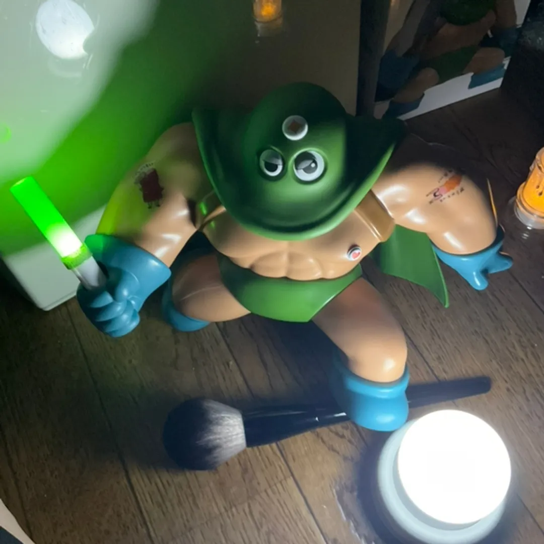 ガッチリ⚡️🚧ネンドマン！さんの粘土作品 | パイン飴