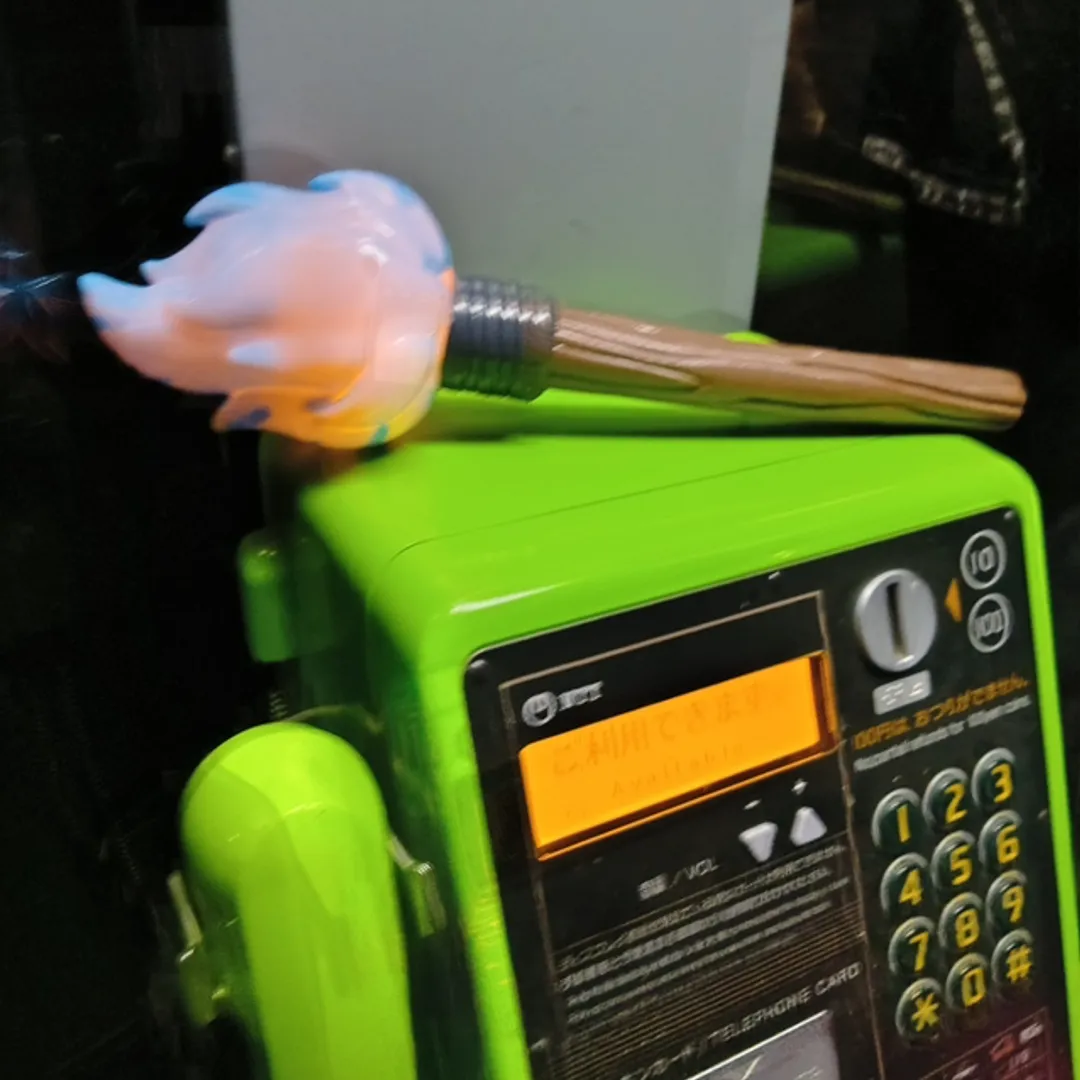 ガッチリ⚡️🚧ネンドマン！さんの粘土作品 | パイン飴