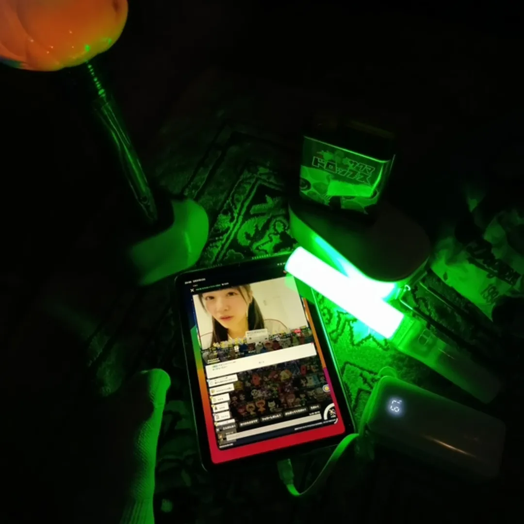 ガッチリ⚡️🚧ネンドマン！さんの粘土作品 | ペンライト！