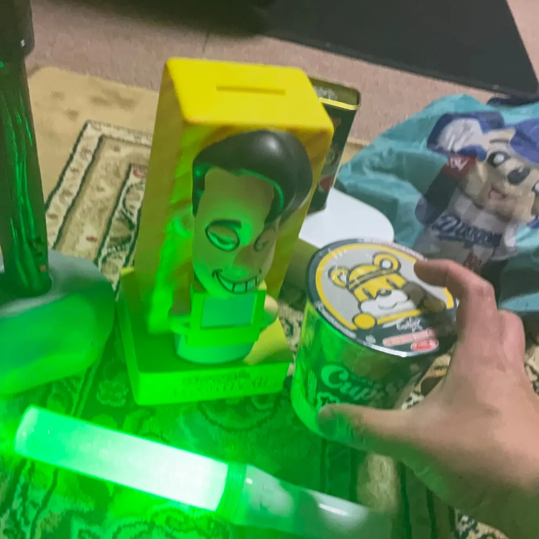 ガッチリ⚡️🚧ネンドマン！さんの粘土作品 | ペンライト！