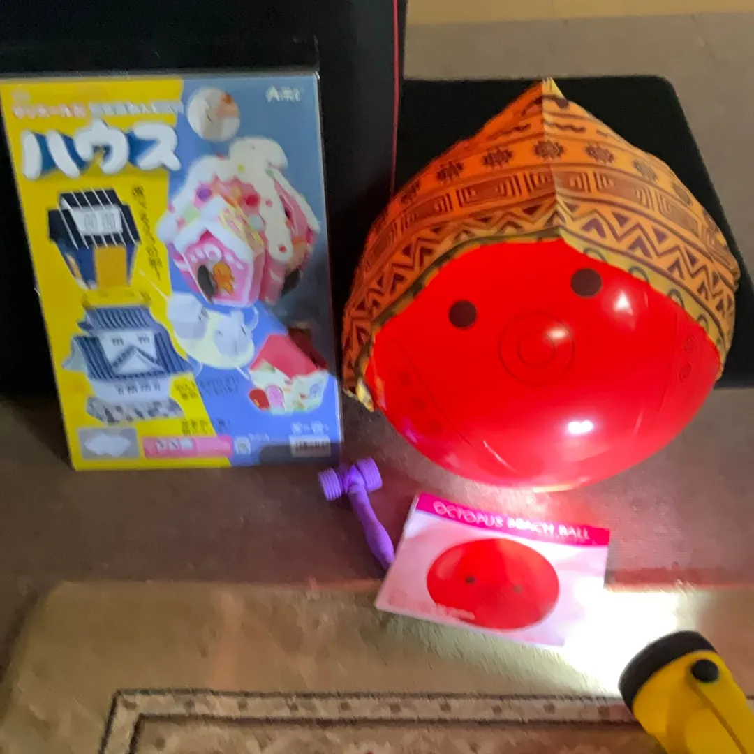 large-amount-nendomanさんの粘土作品 | むらさき🟣の赤ちゃん👶あやすときに出す音が出るプラスチッ...