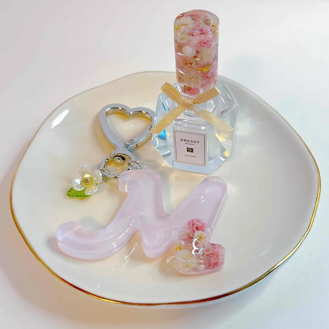 たまさんのレジン作品 | 超改良【大容量UV-LEDレジン液】70g まさるの涙 サラ...