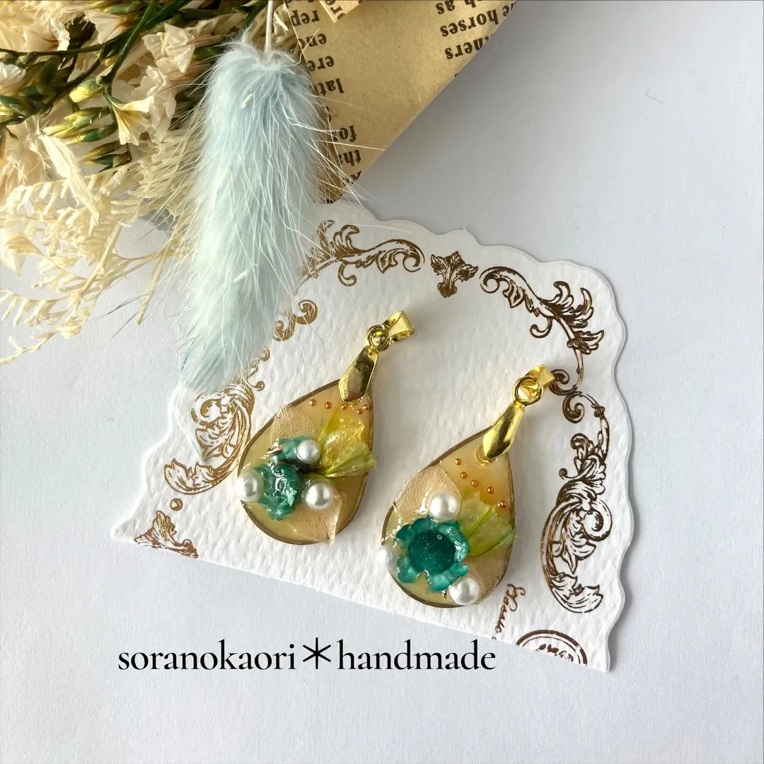 soranokaoriさんのレジン作品 | まさるのどぼん液　ドライフラワー　デコファクトリー　レジン液...