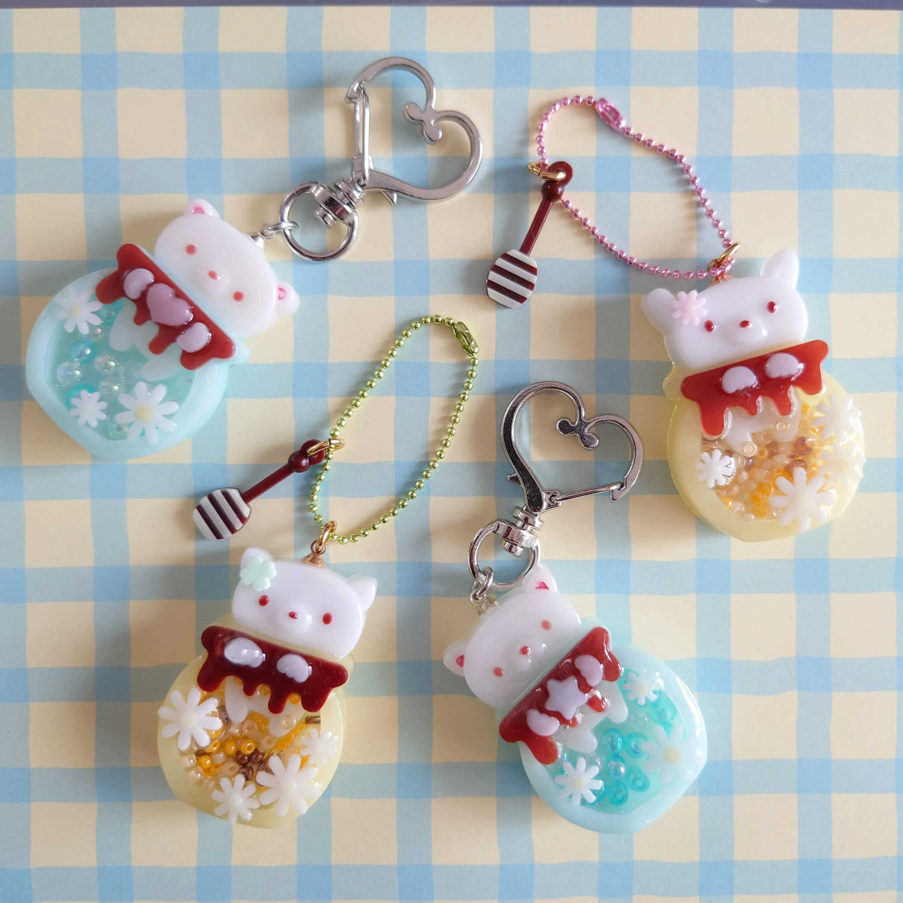 aiko_mさんのレジン作品 | シリコン型 シャカシャカ ハニーポットモールド セット Ly...