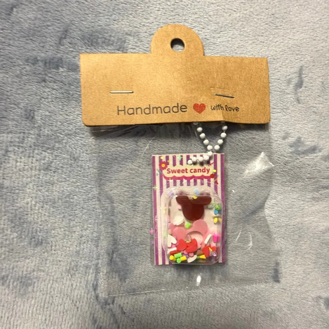 kunkunさんのレジン作品 | ★【レジン用品】100個入 爆盛パック 調色パレット シリコ...