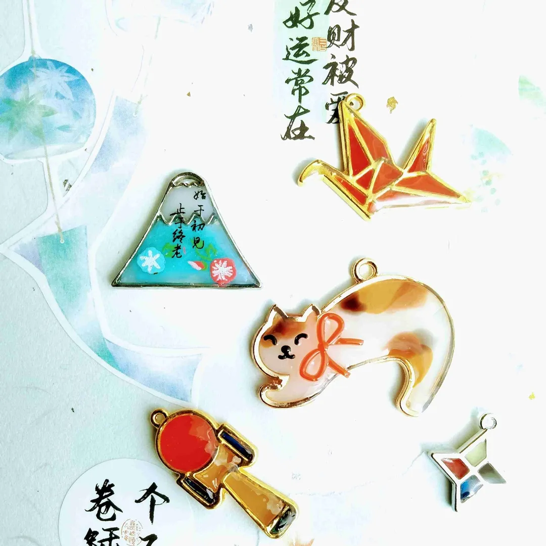 ゆき❄️氷さんのレジン作品 | 【100g 】キララ UVレジン液 / ハードタイプ 高粘度...