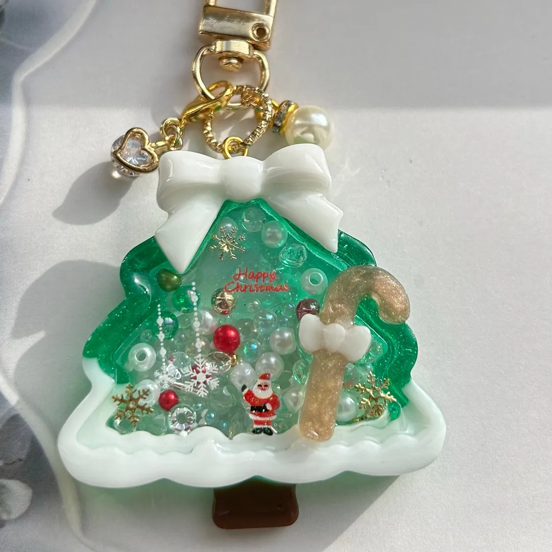 りくえむさんのレジン作品 | 作家のためのレジン 200g