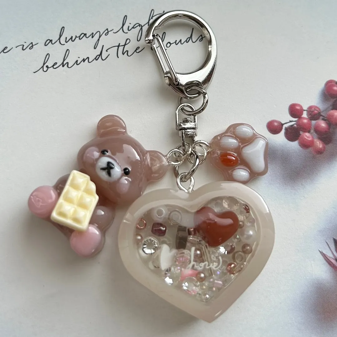 りくえむさんのレジン作品 | 作家のためのレジン 200g