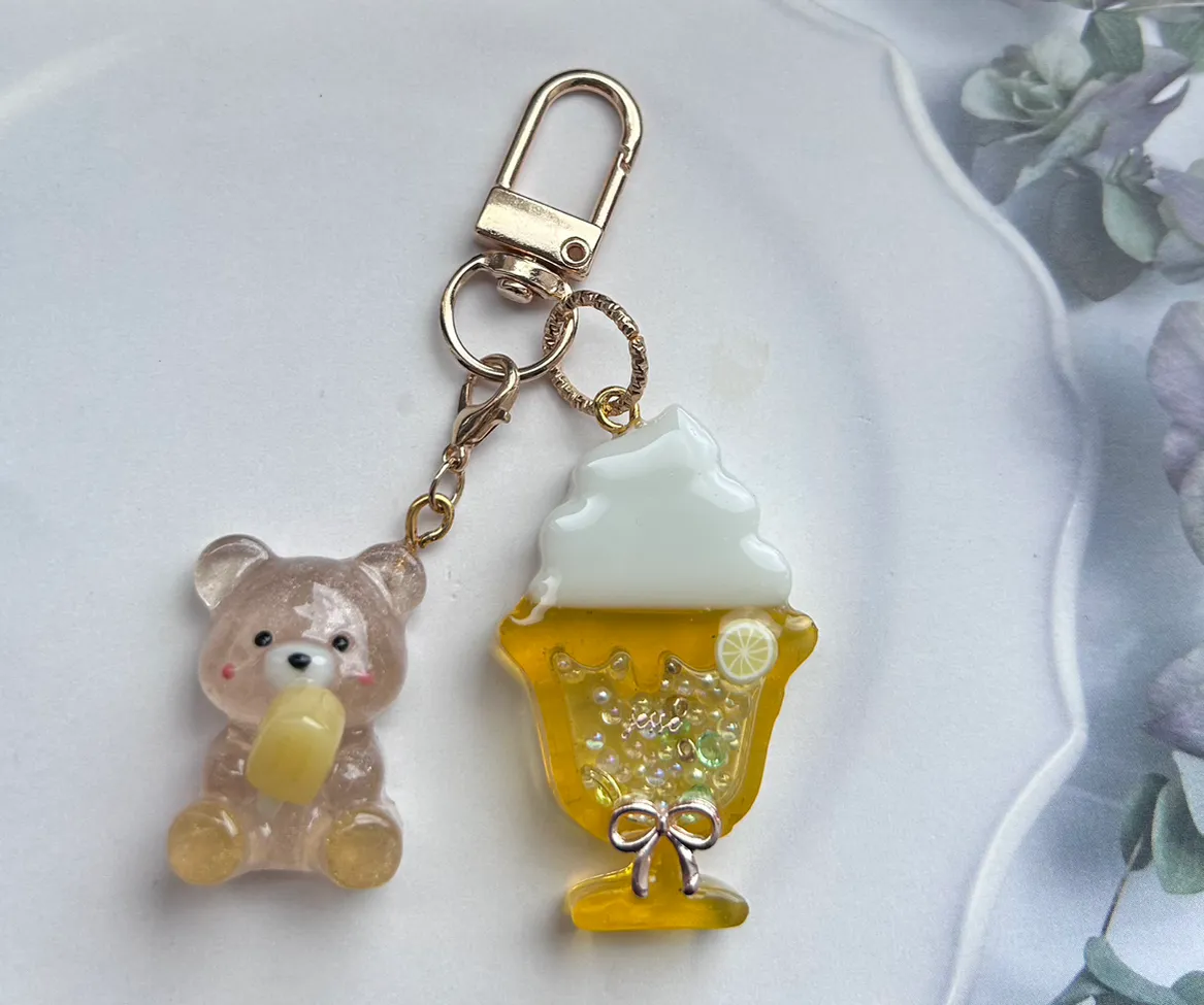 りくえむさんのレジン作品 | 作家のためのレジン 200g