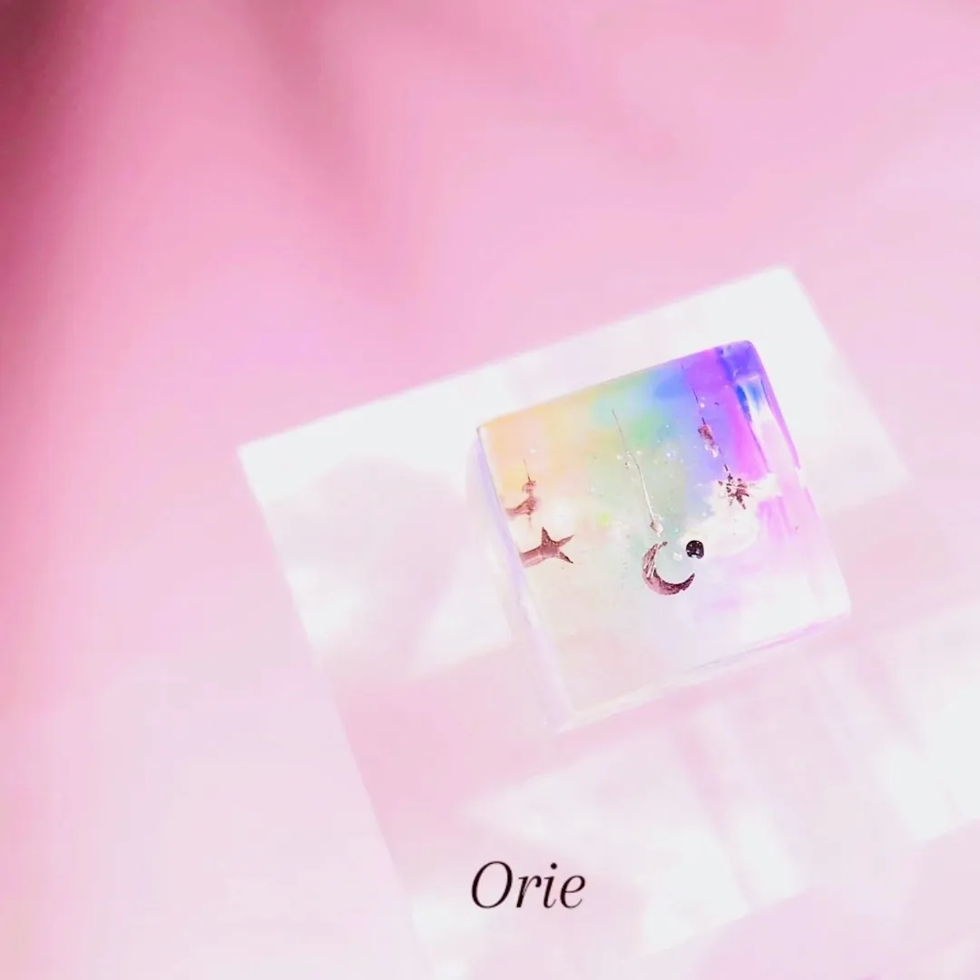 Orie（オリエ）さんのレジン作品 | 作家のためのレジン 200g