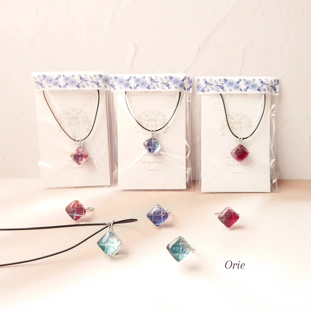 Orie（オリエ）さんのレジン作品 | 作家のためのレジン 200g