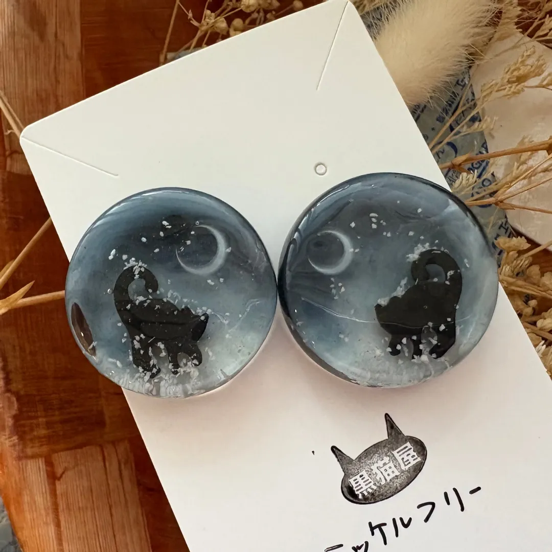 黒猫屋さんの作品