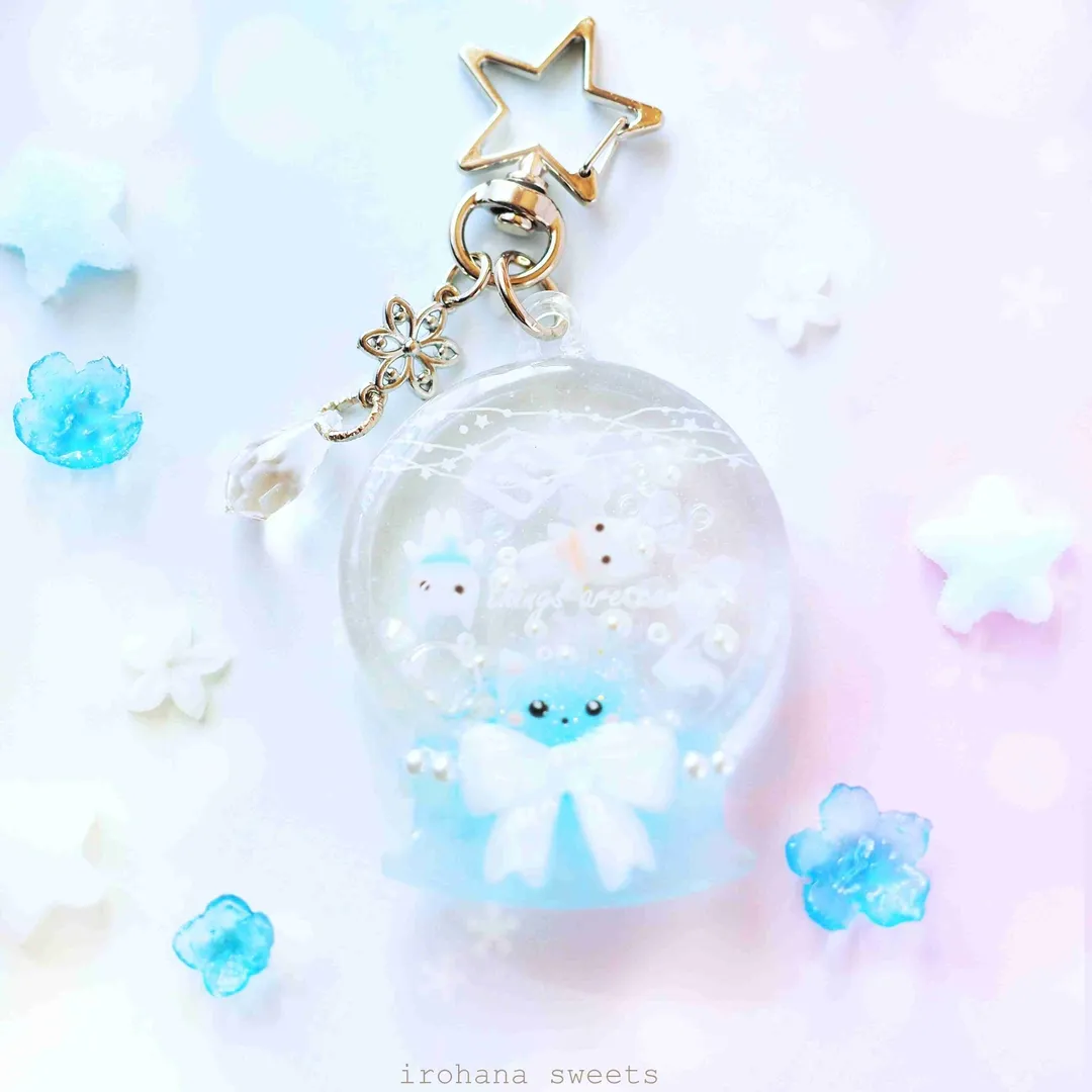 irohana_sweetsさんのレジン作品 | シリコンモールド スノードーム シャカシャカ