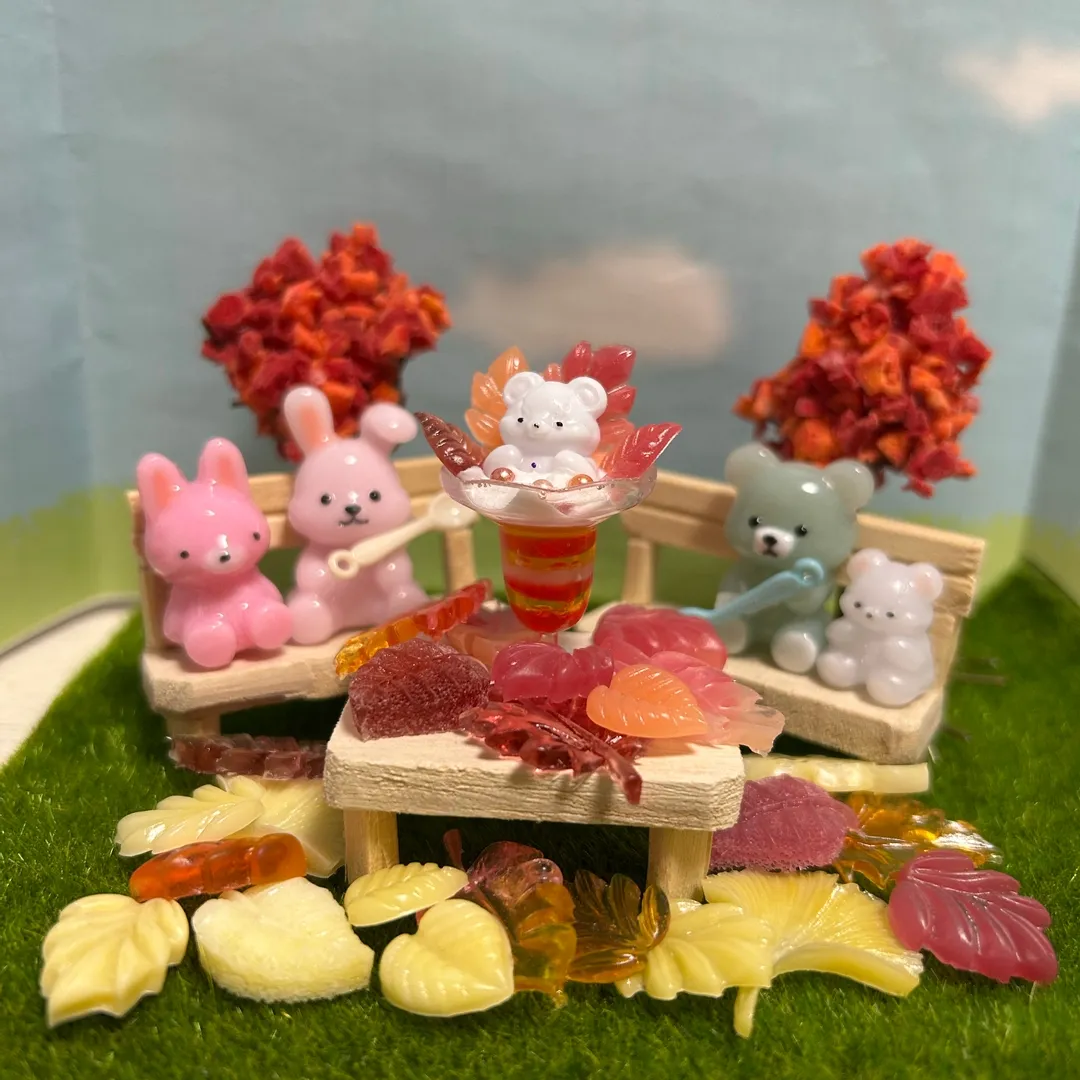 くまこのおへやさんのレジン作品 | シリコンモールド 葉っぱ いちょう 四つ葉 もみじ 4種