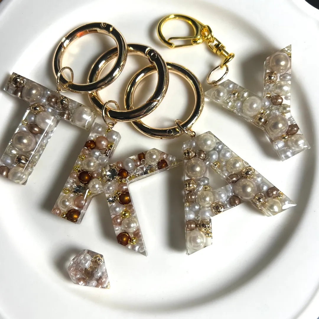 RIOKAさんのレジン作品 | 超透明【大容量UV-LEDレジン液】 レジン液 70g『コス...