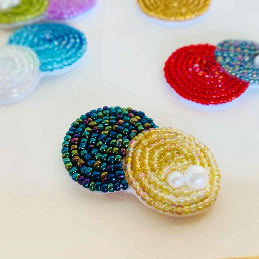 うさうささんのビーズ作品 | ビーズ 金具 ブローチピン カブセ 10個入り ゴールド・シ...