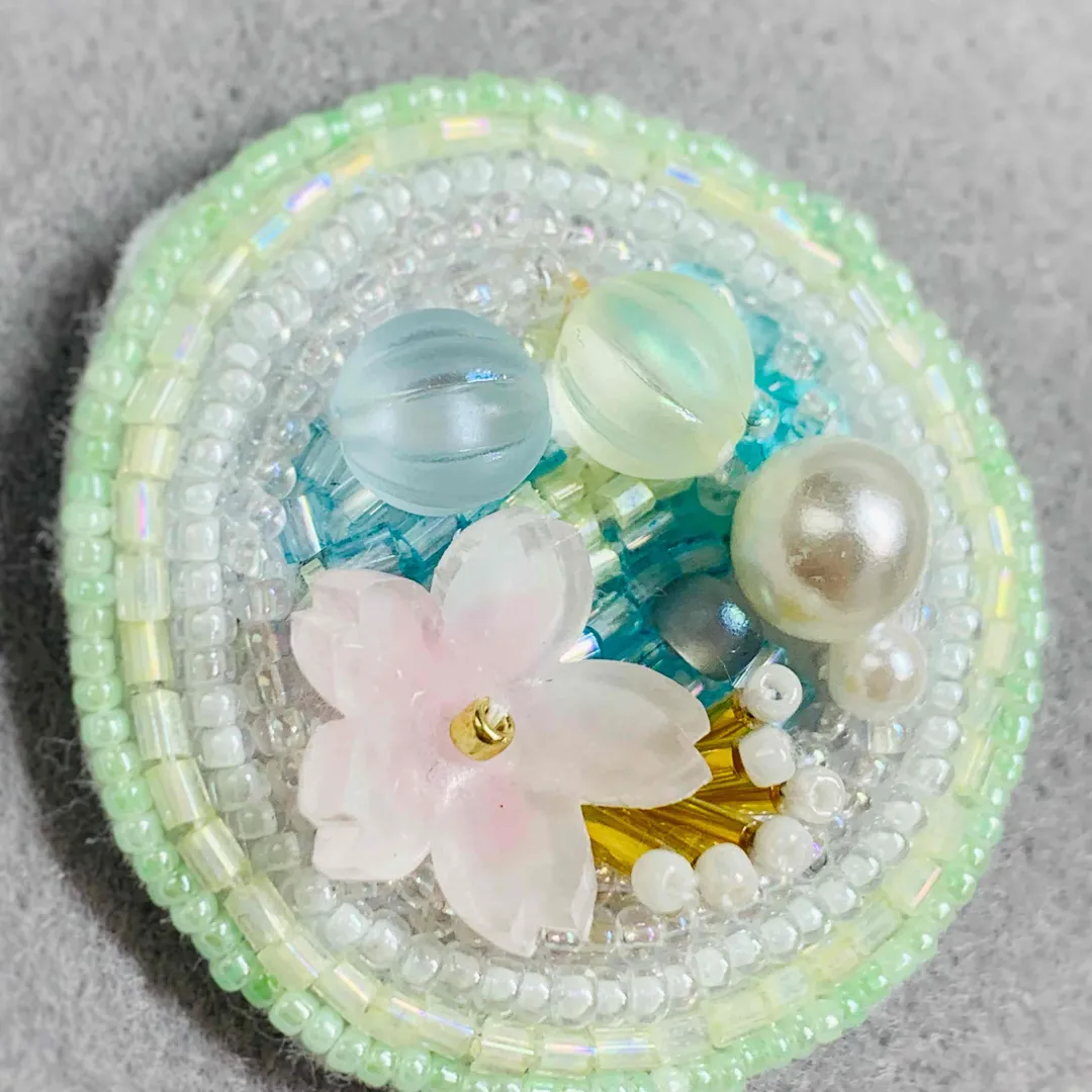 うさうささんのビーズ作品 | ビーズ 金具 ブローチピン カブセ 10個入り ゴールド・シ...