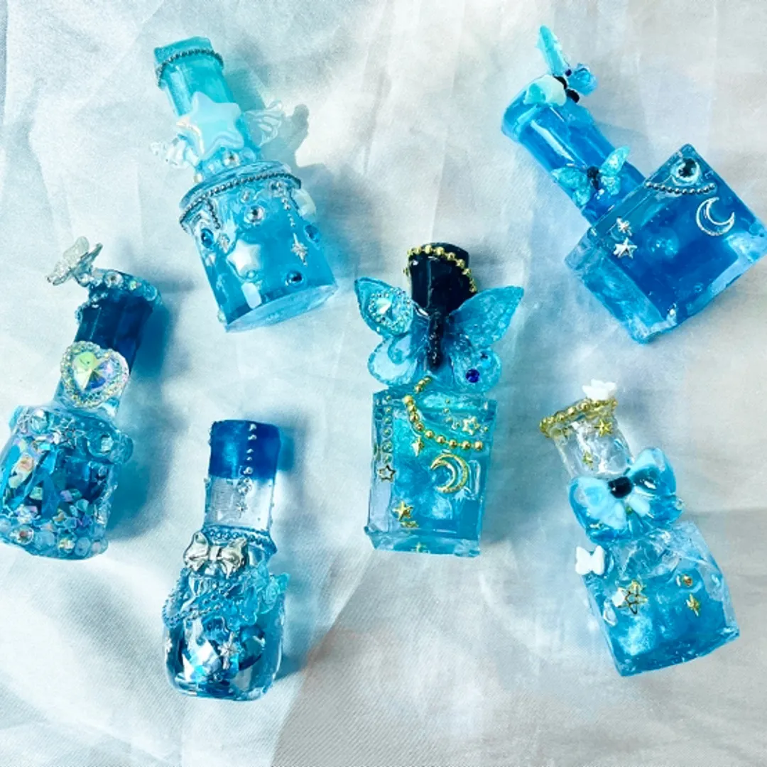 Yas /青ヰ鱗さんのレジン作品 | ☆新発売☆ ネイルボトル 3D モールド 3点セット マニキ...