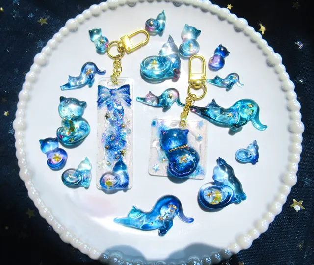 Yas /青ヰ鱗さんのレジン作品 | 封入素材 貼り付けパーツ メタルパーツ 月 星 ゴールド 1...