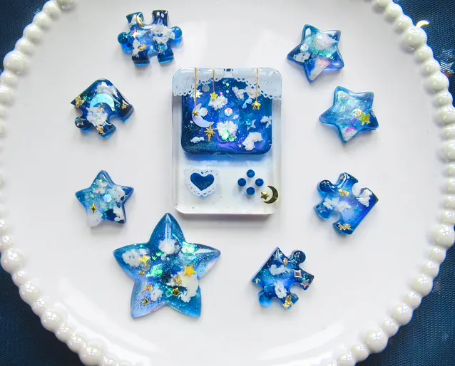 Yas /青ヰ鱗さんのレジン作品 | château chaton かのん監修 作家のためのレジン...