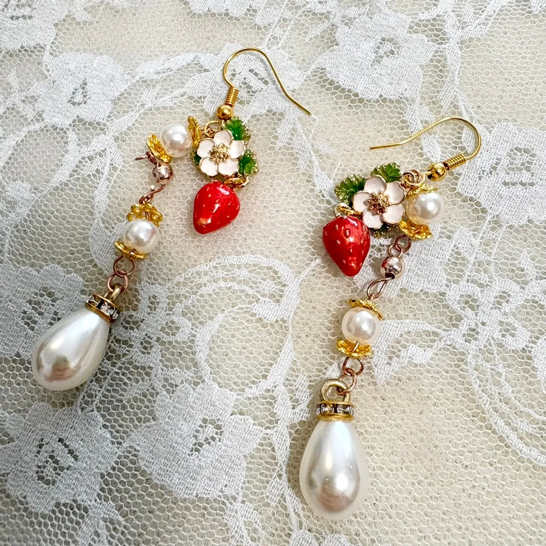 SugarRibbonさんのその他の
ハンドメイド作品 | 【卸売り】コットンパール 両穴 14mm 100個入り 全2...