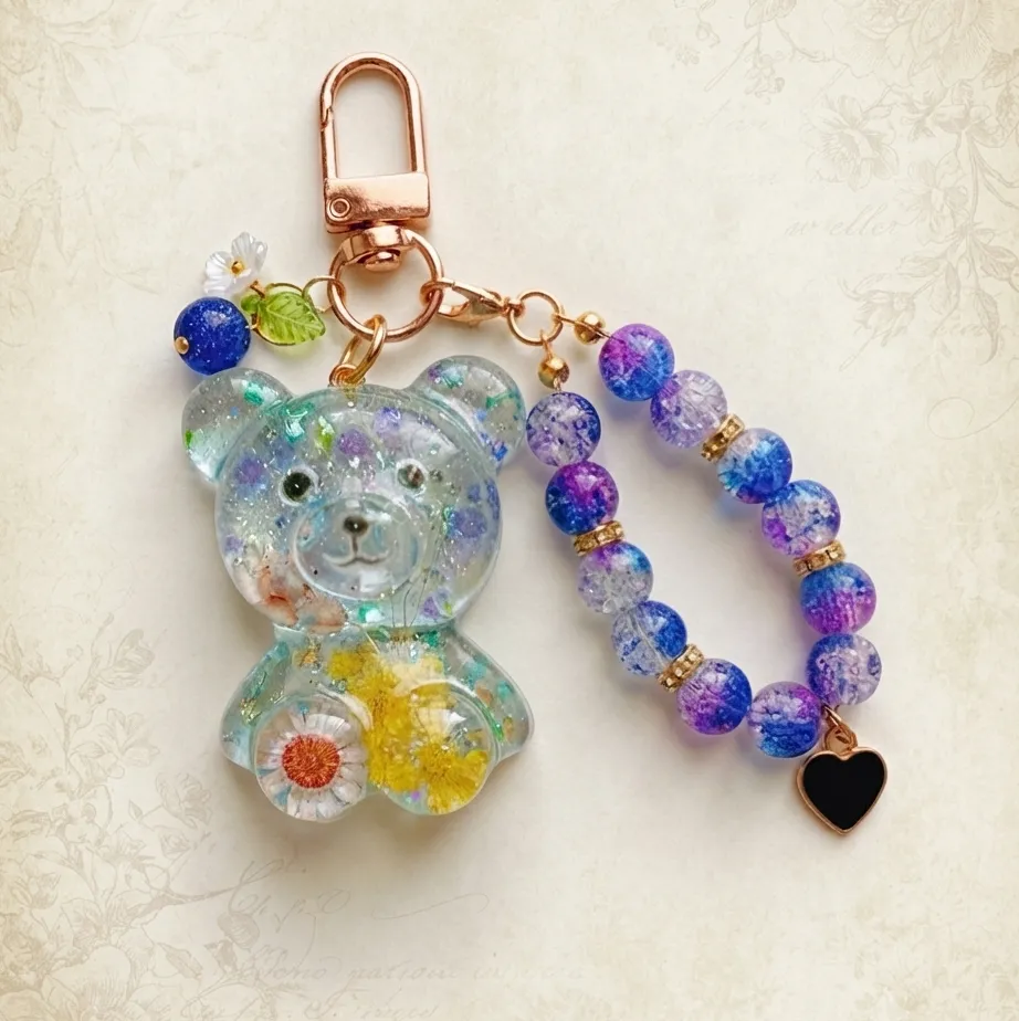 mimomoさんのレジン作品 | 【新発売】作家のためのレジン しろくまななみん 限定コラボパ...