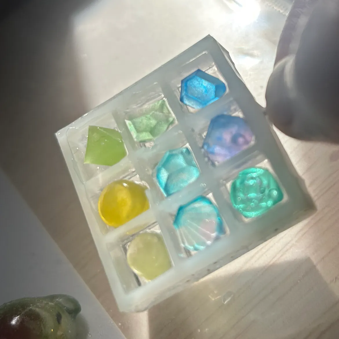 mirako202609さんのレジン作品 | ミニチュアチョコ＆ＢＯＸが作れるレジンキット
