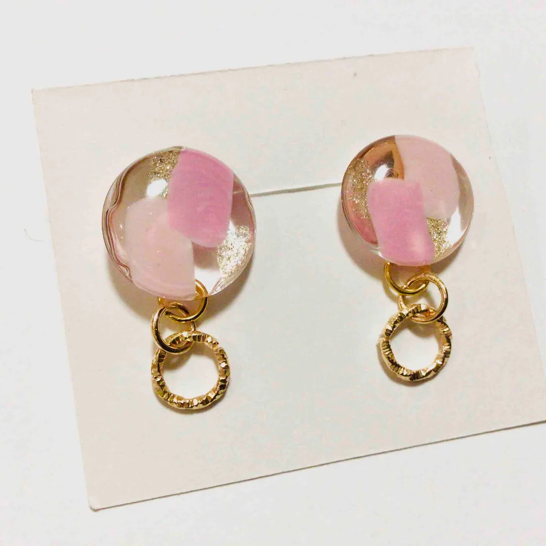 COLLONさんのレジン作品 | 【大容量UV-LEDレジン液】70g 『コスパ＆クオリティー...