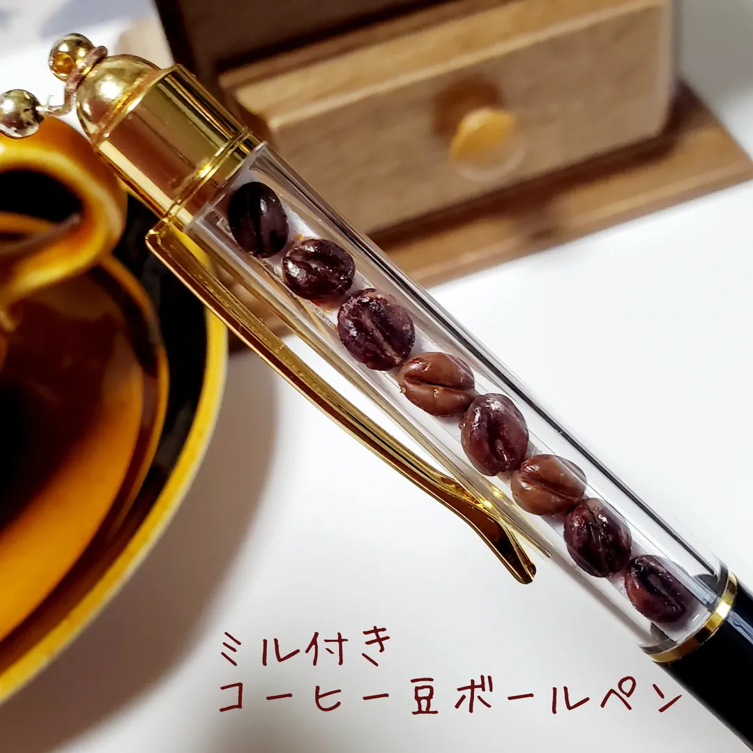 penchanさんの粘土作品 | 【替え芯付き】【色を選べる】ハーバリウムボールペン 本体 ハ...