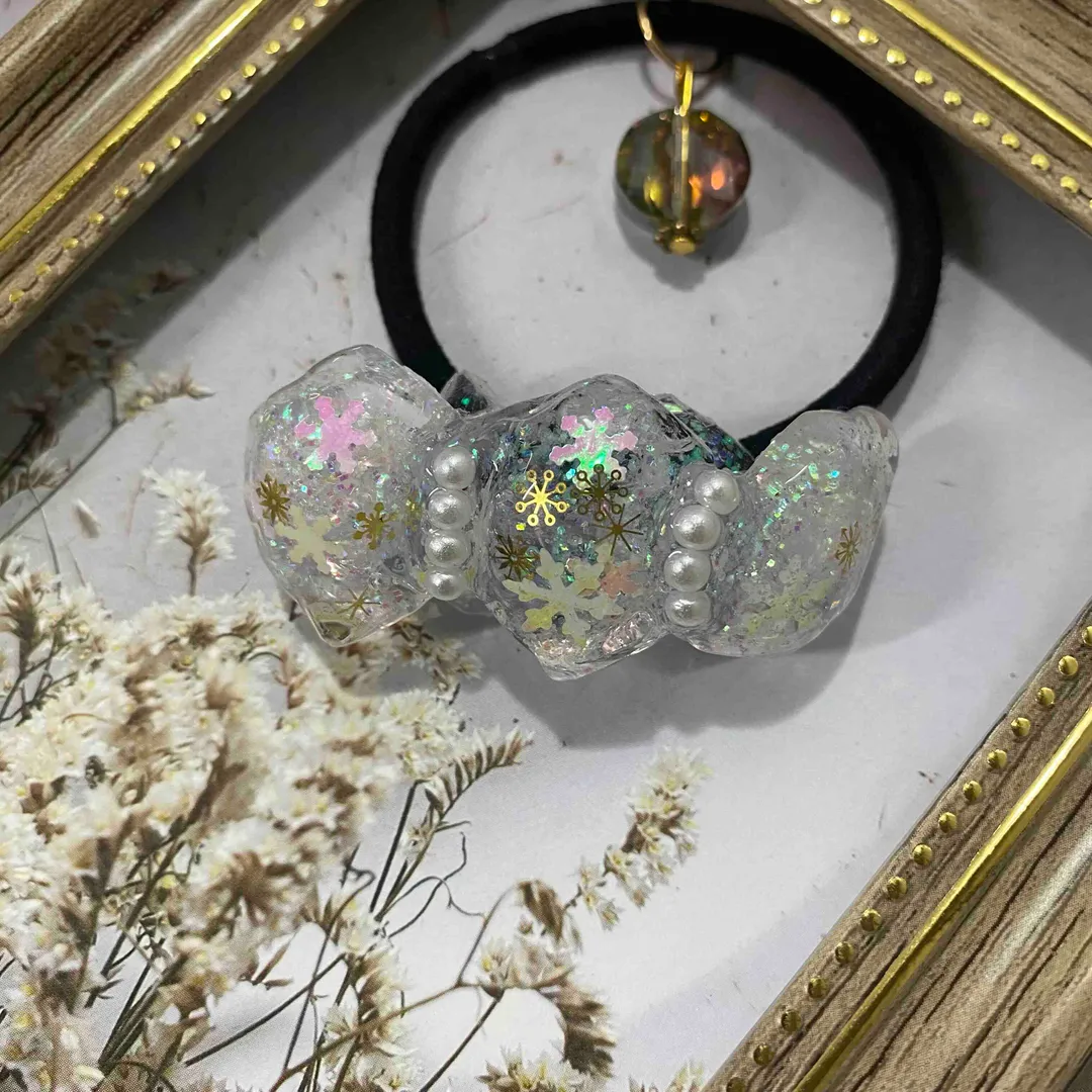 Mi-Syuさんのレジン作品 | 小さめ！穴なしパールビーズホワイト色　2〜4mmアソート　プ...