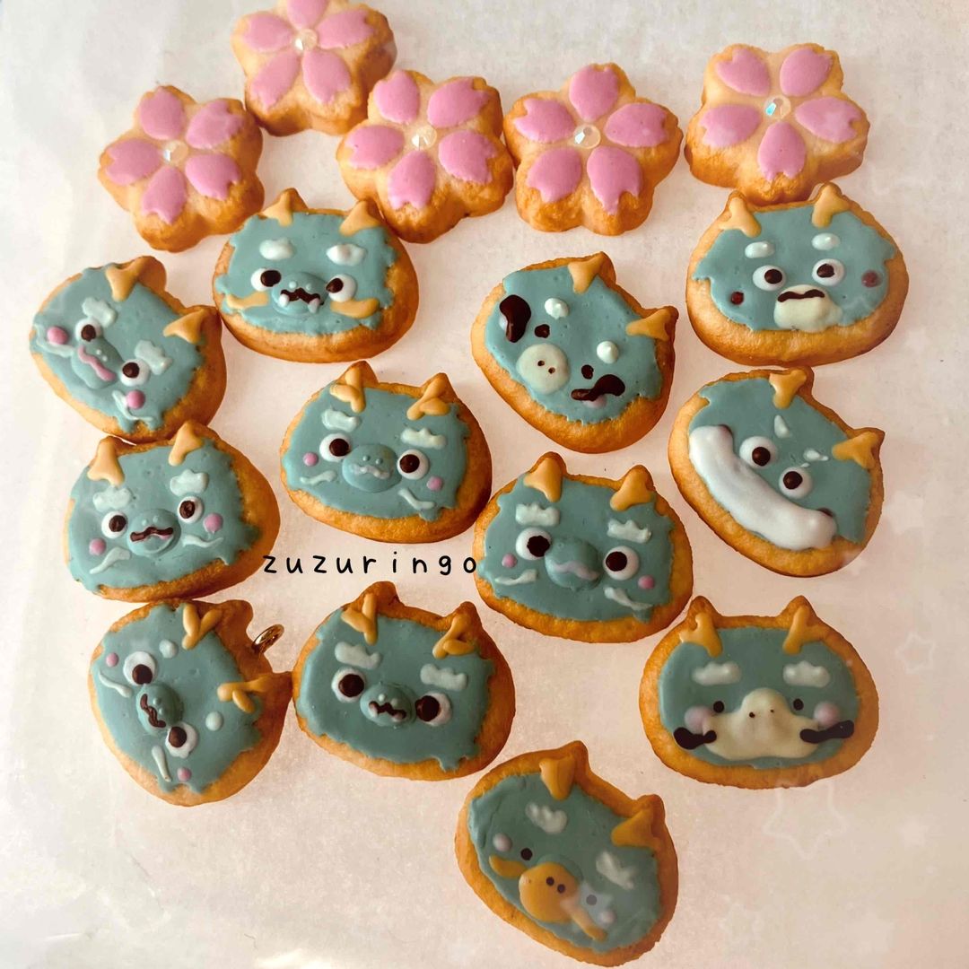 うさぎさんイチゴコロネ スイーツデコ キーホルダー