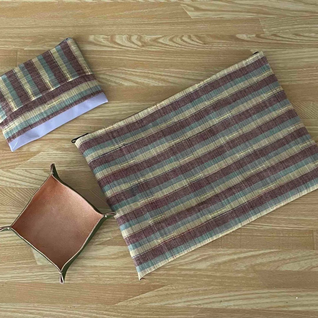 hasuhanaさんのその他の
ハンドメイド作品 | 両面テープ布用